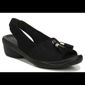 Bzees black sling back 6 1/2M